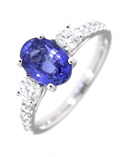 OVAL SAPPHIRE DIAMOND RING (TR3149)